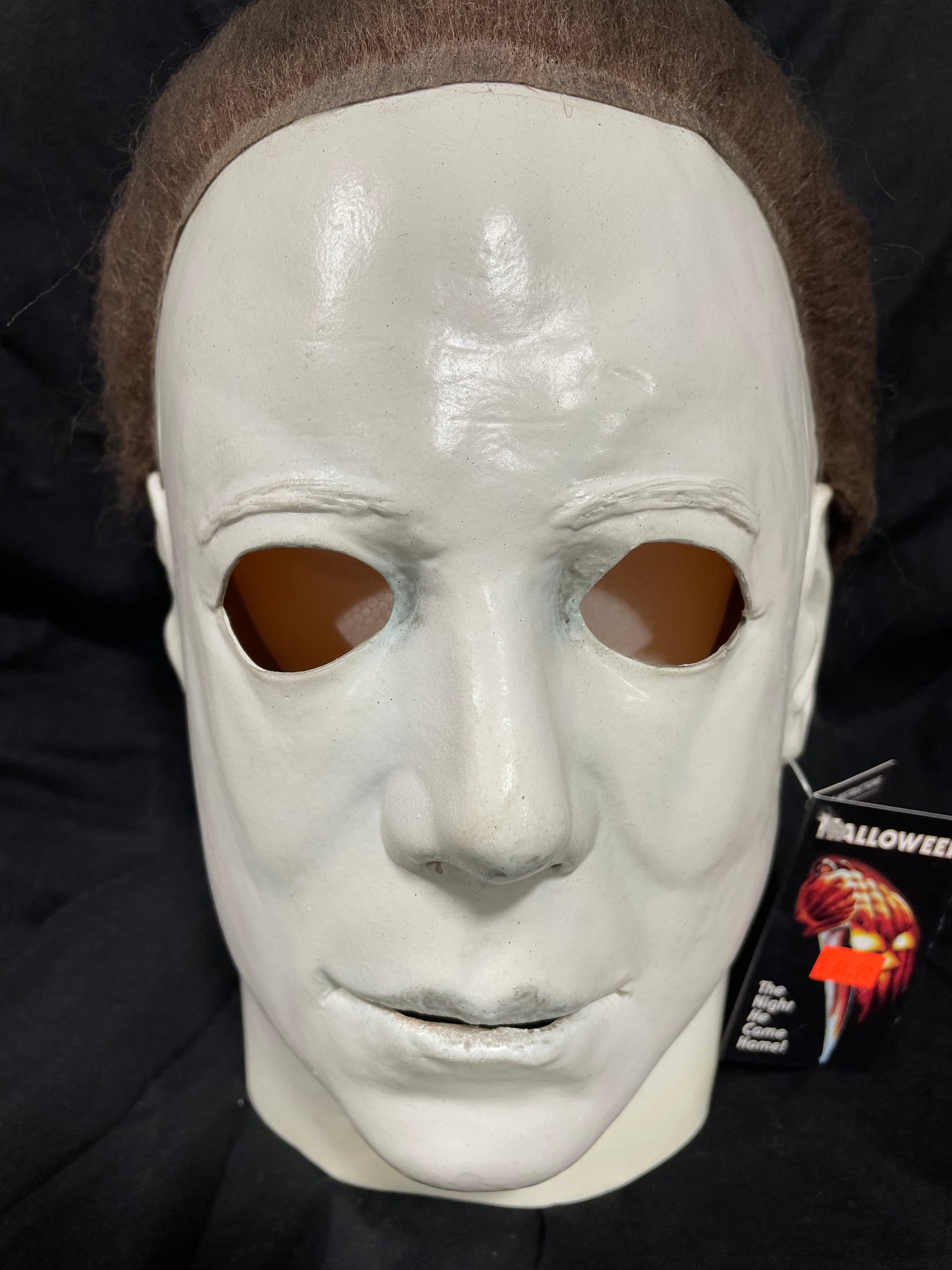 HALLOWEEN (THE SHAPE) MASK