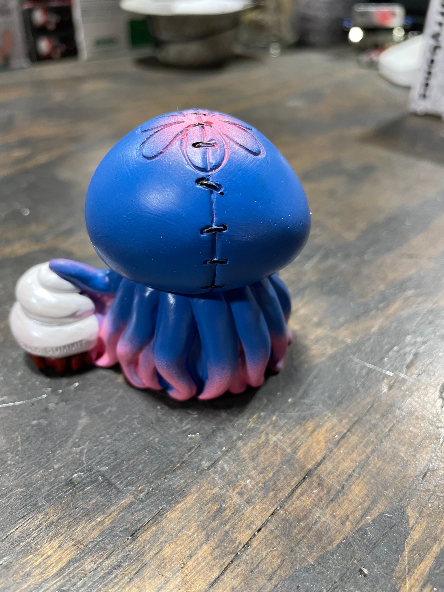 FURRYBONE JELLY FIGURINE