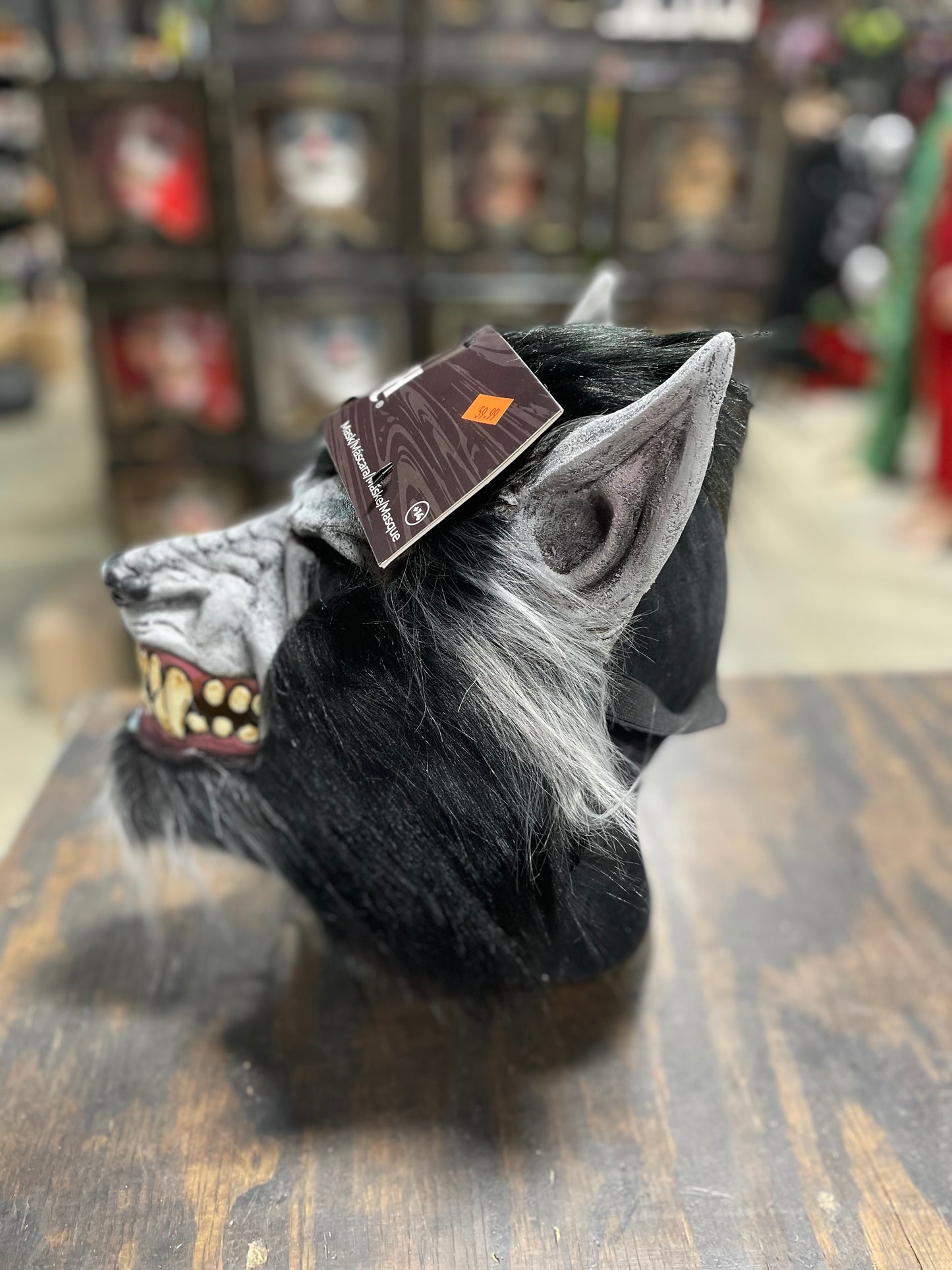 GRAY HOWLING MASK