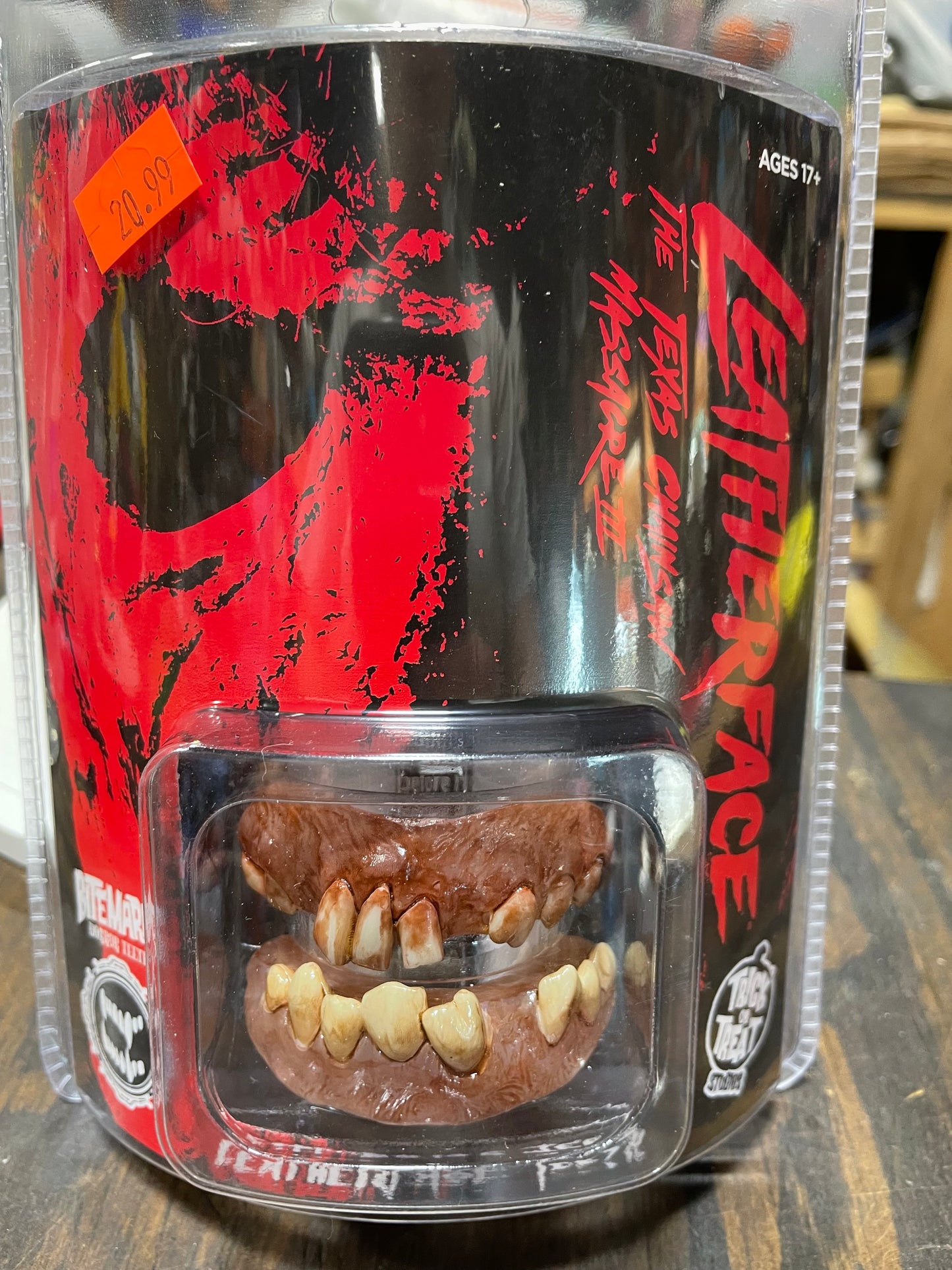 LEATHERFACE TEETH