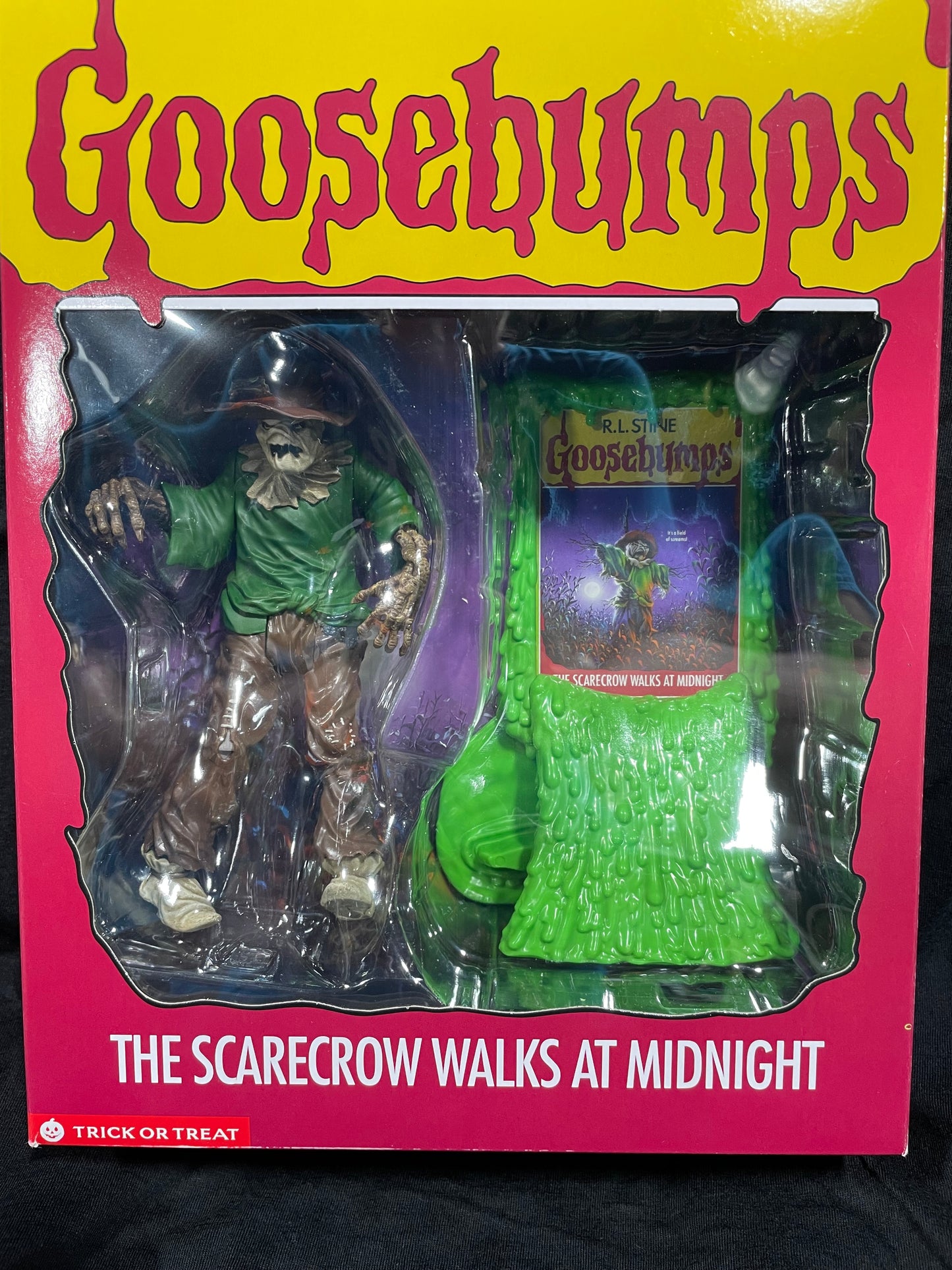 GOOSEBUMPS (THE SCARECROW WALKS AT MIDNIGHT) ACTION FIGURE