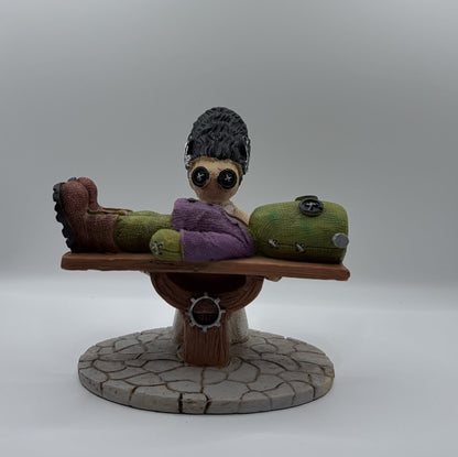 Pinhead Monster Frankenstein & Bride Operating Table Figurine