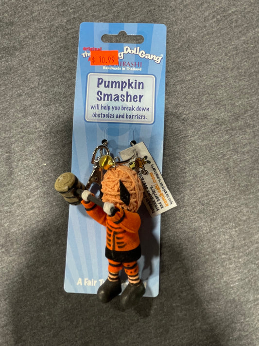 THE STRING DOLL GANG PUMPKIN SMASHER KEYCHAIN