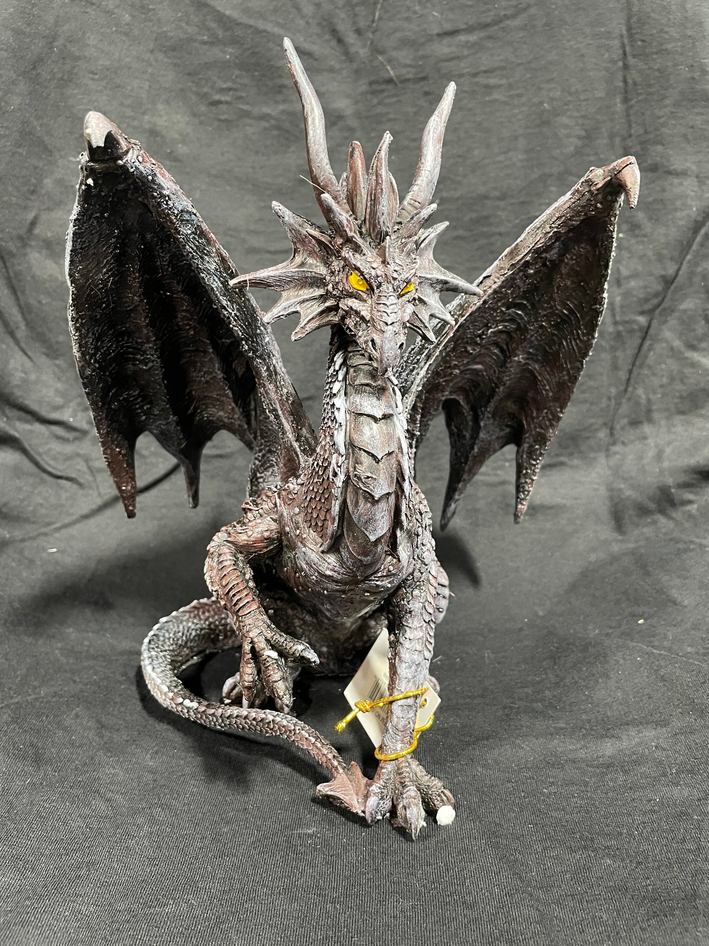 CHECKMATE DRAGON FIGURINE