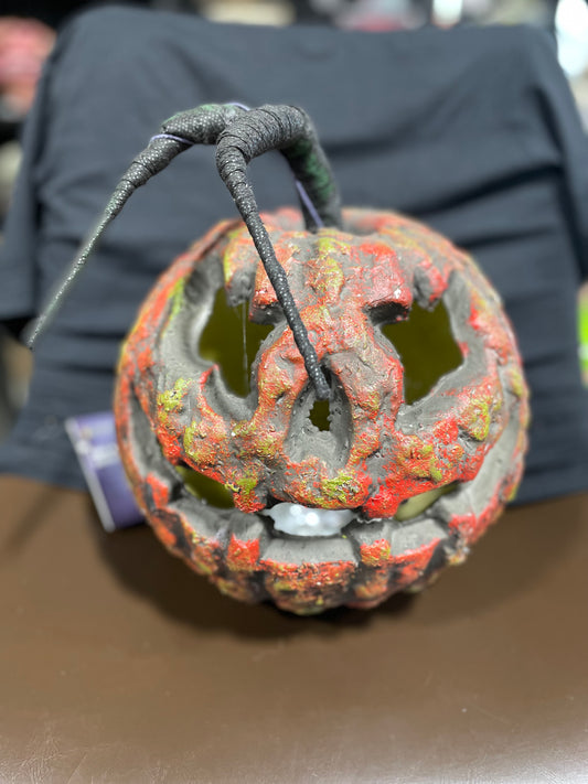 FOAM PUMPKIN WITH LIGHT AN SOUND