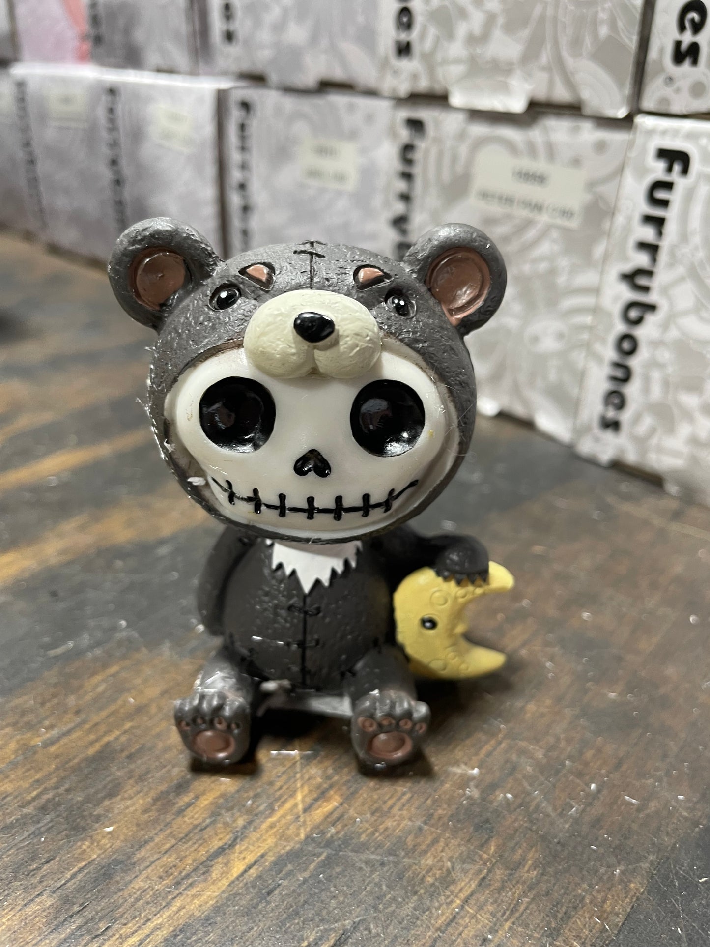 FURRYBONE KUMA FIGURINE