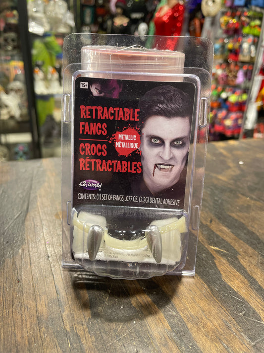 RETRACTABLE FANGS