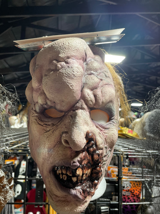 TUMORAL DECEASED MASK
