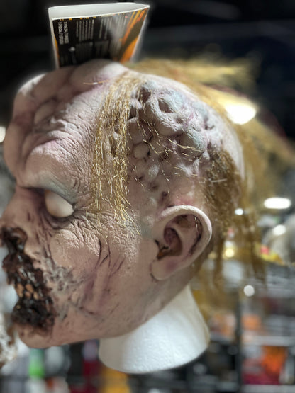 TUMORAL DECEASED MASK