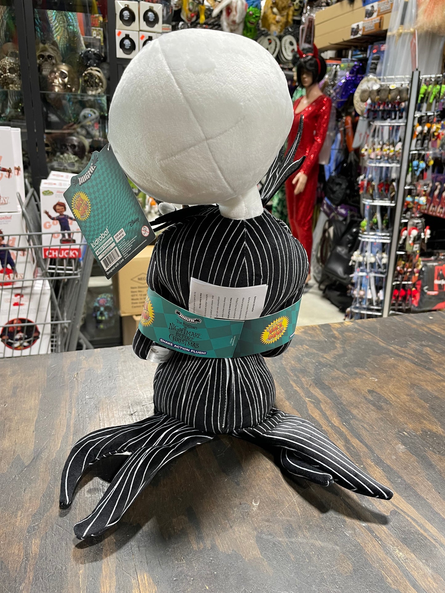 THE NIGHTMARE BEFORE CHRISTMAS HUG ME PLUSH