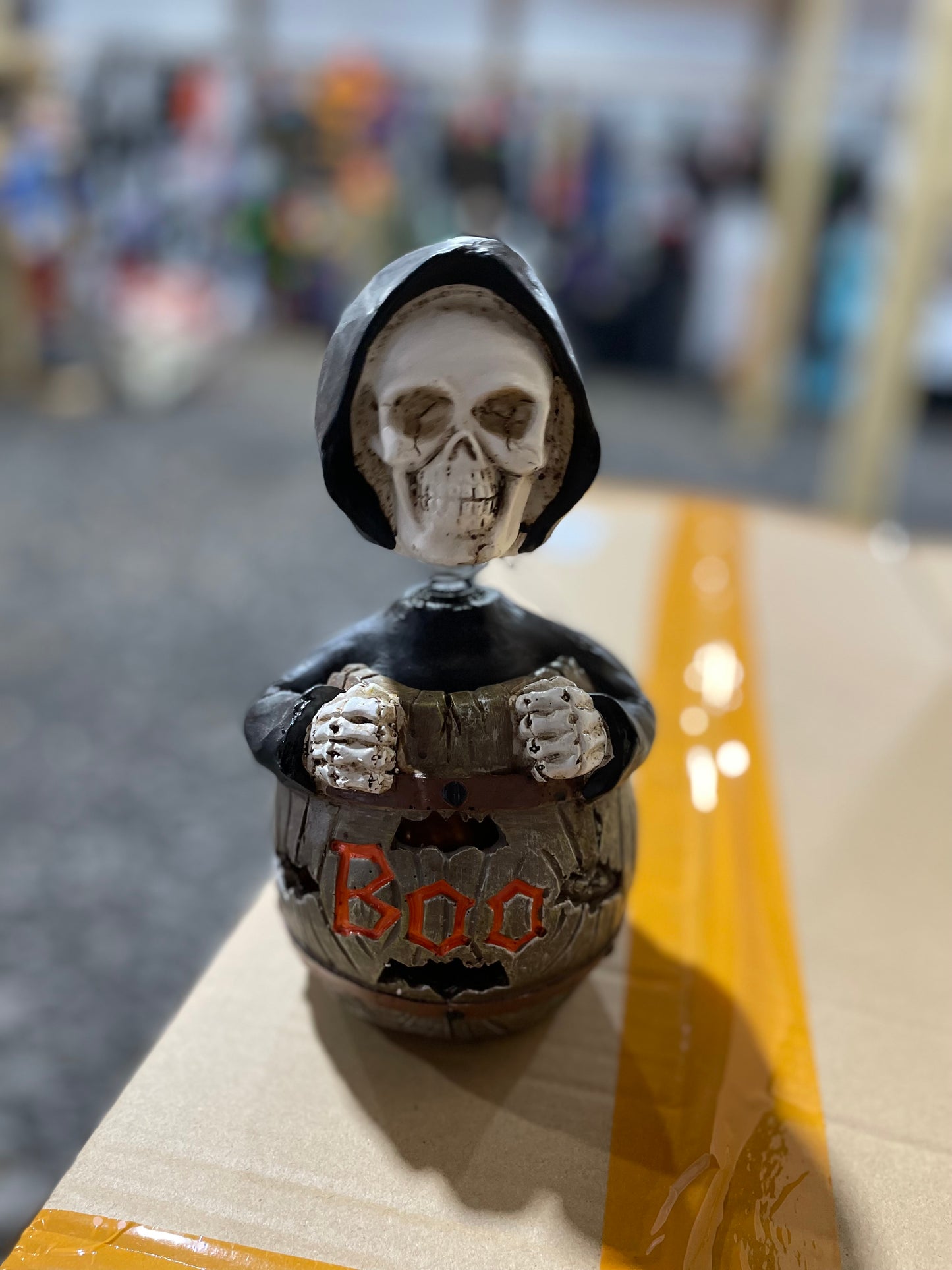 SKELETON BOBBLE HEAD FIGURINE