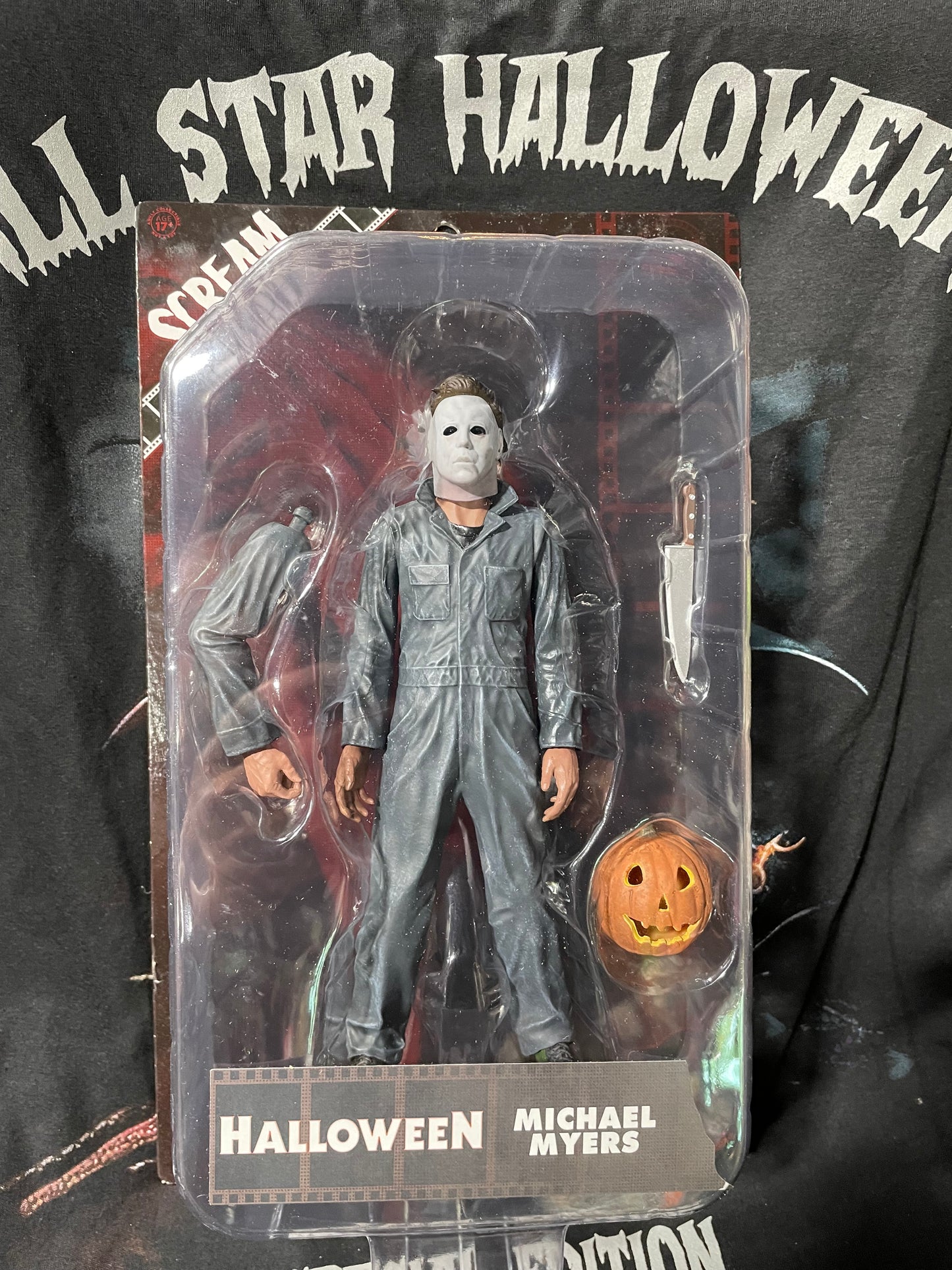 HALLOWEEN  ( MICHAEL MYERS ) ACTION FIGURINE
